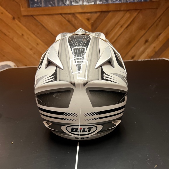 BiLT motorcycle helmet - Picture 5 of 8